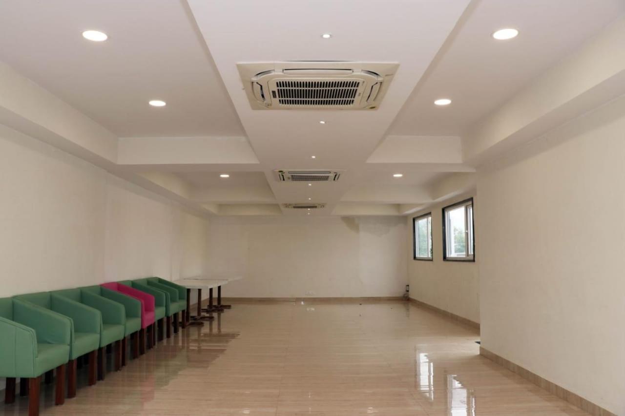 Hotel Savitri Signature Narsinghpur Экстерьер фото